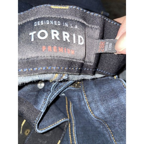 Torrid 28 Regular Bombshell Straight High Rise Premium Stretch Jeans 5X - Picture 3 of 5